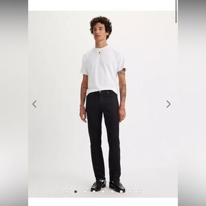 Men’s Black Levi’s Jeans